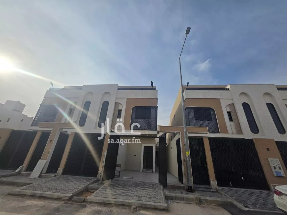 5 bedroom floor in Al Rimal 2