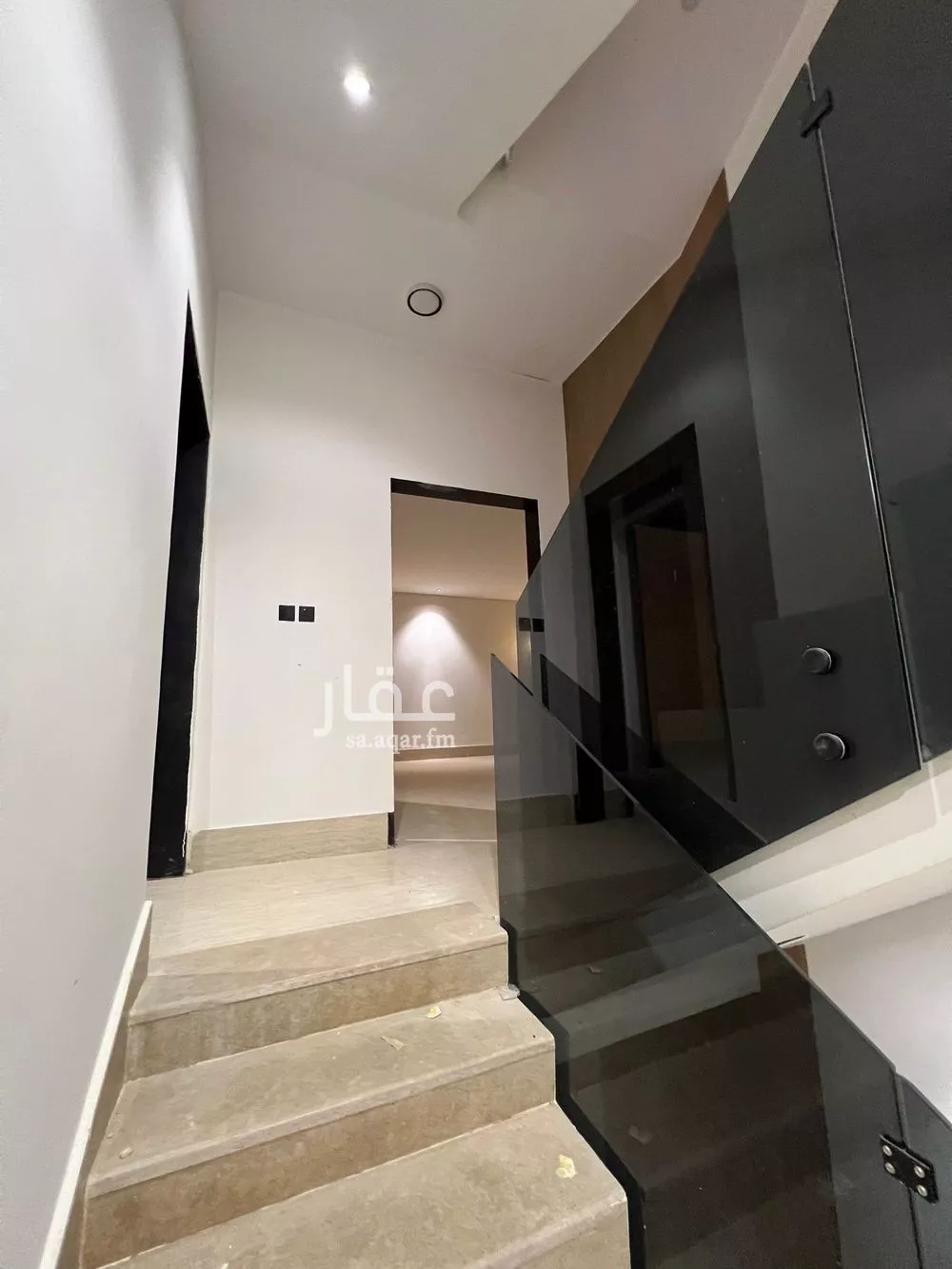 5 bedroom floor in Tuwaiq 13