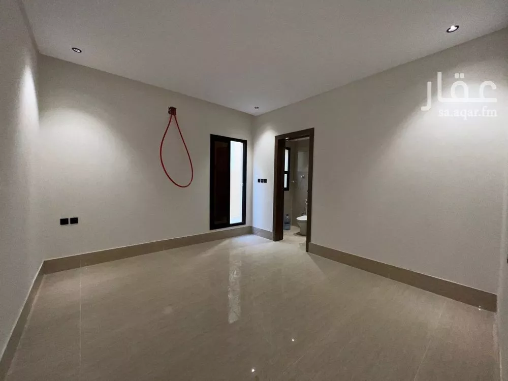 5 bedroom floor in Tuwaiq 17