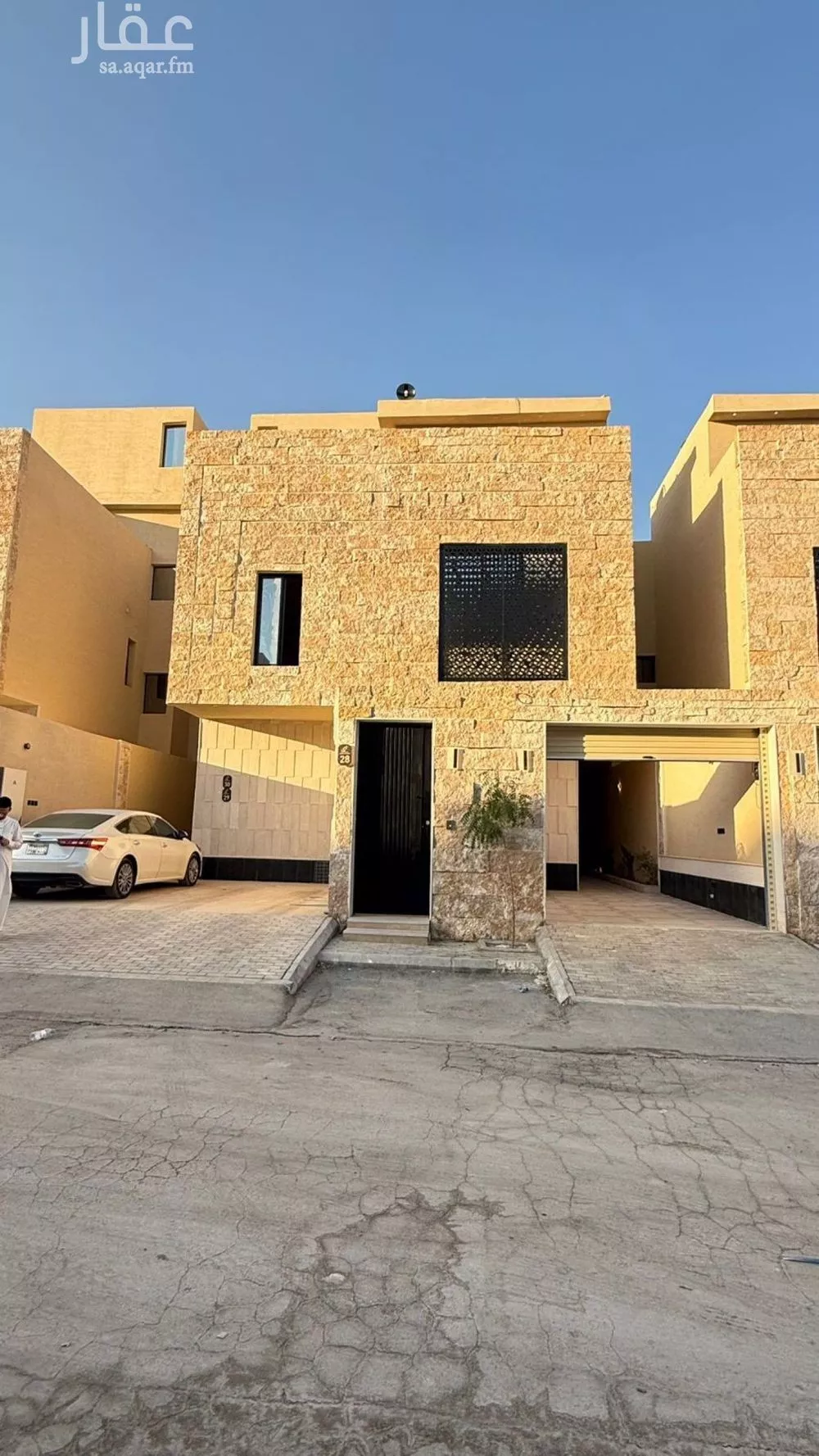 5 bedroom floor in Tuwaiq 4