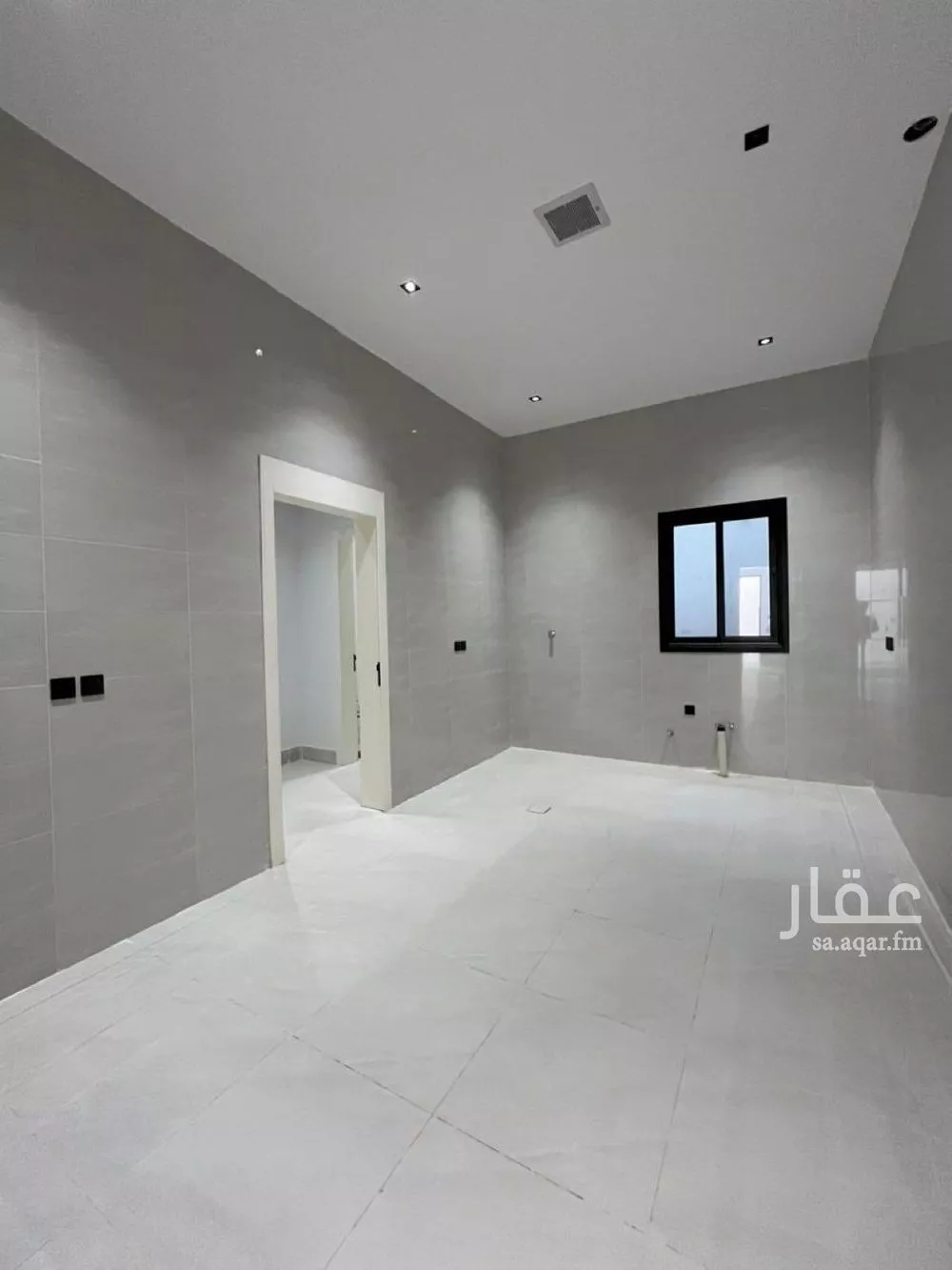 4 bedroom floor in Riyadh 13