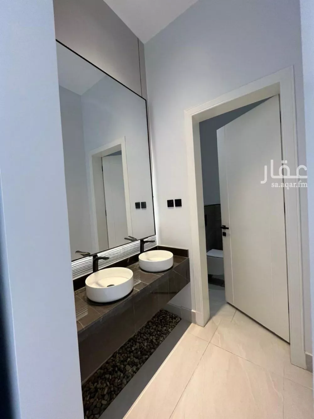 4 bedroom floor in Riyadh 6
