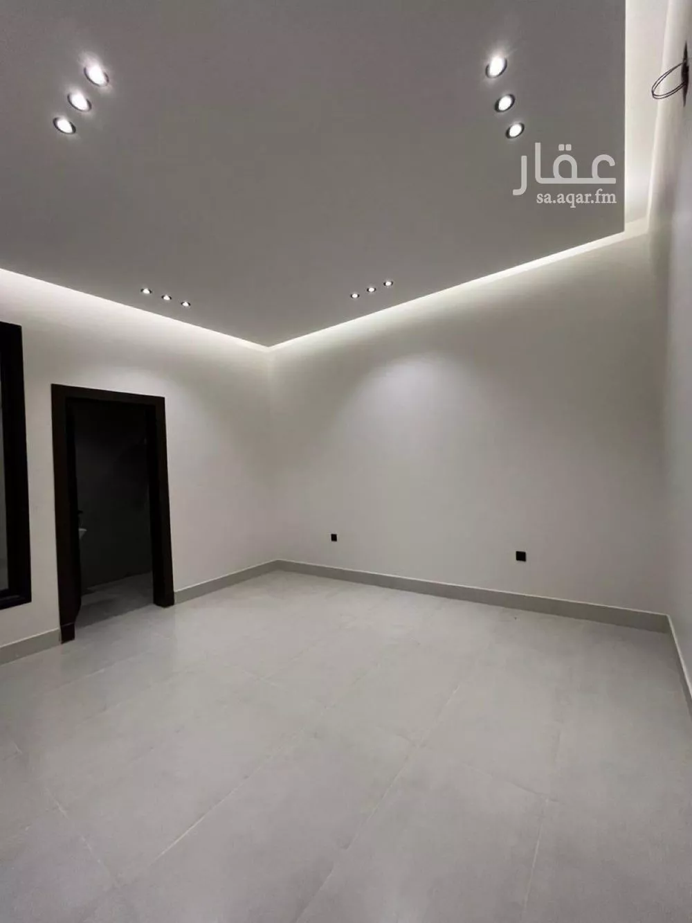 5 bedroom floor in Al Janadriyah 2