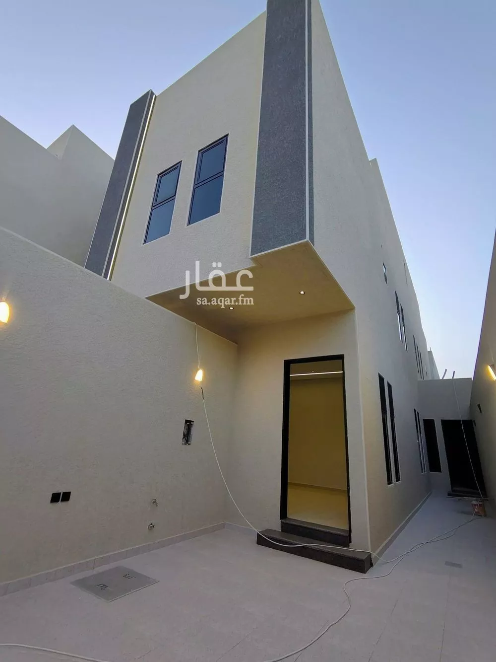3 bedroom floor in Al Hazm 15