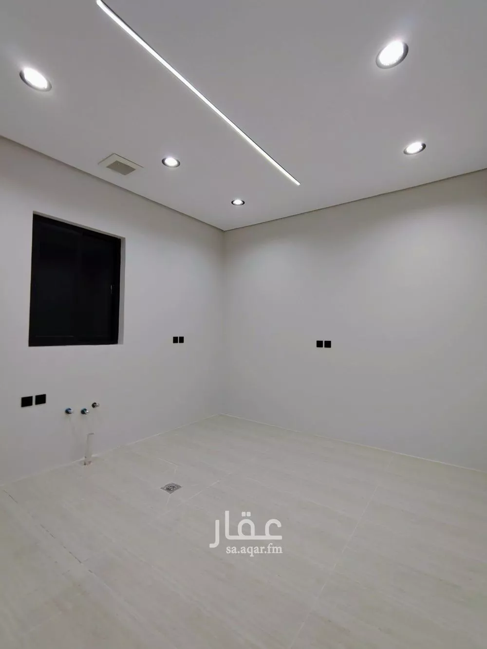 3 bedroom floor in Al Hazm 17