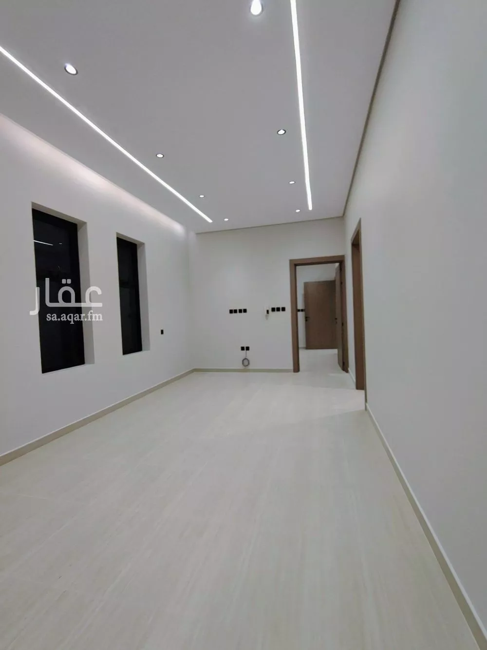 3 bedroom floor in Al Hazm 8
