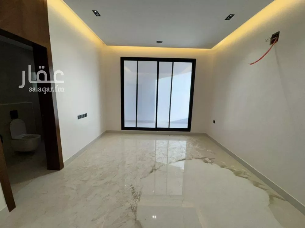 4 bedroom floor in Dirab 12
