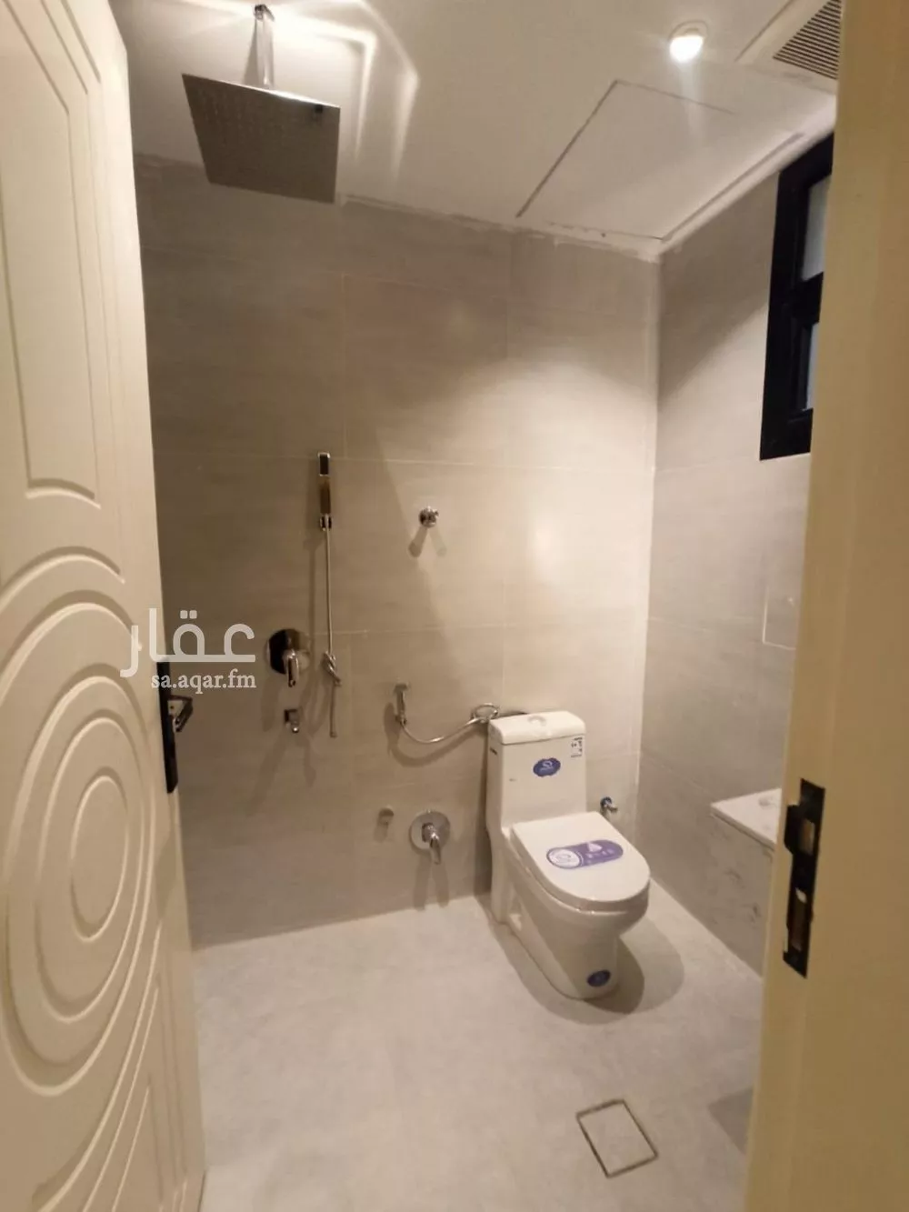 4 bedroom floor in Dirab 11