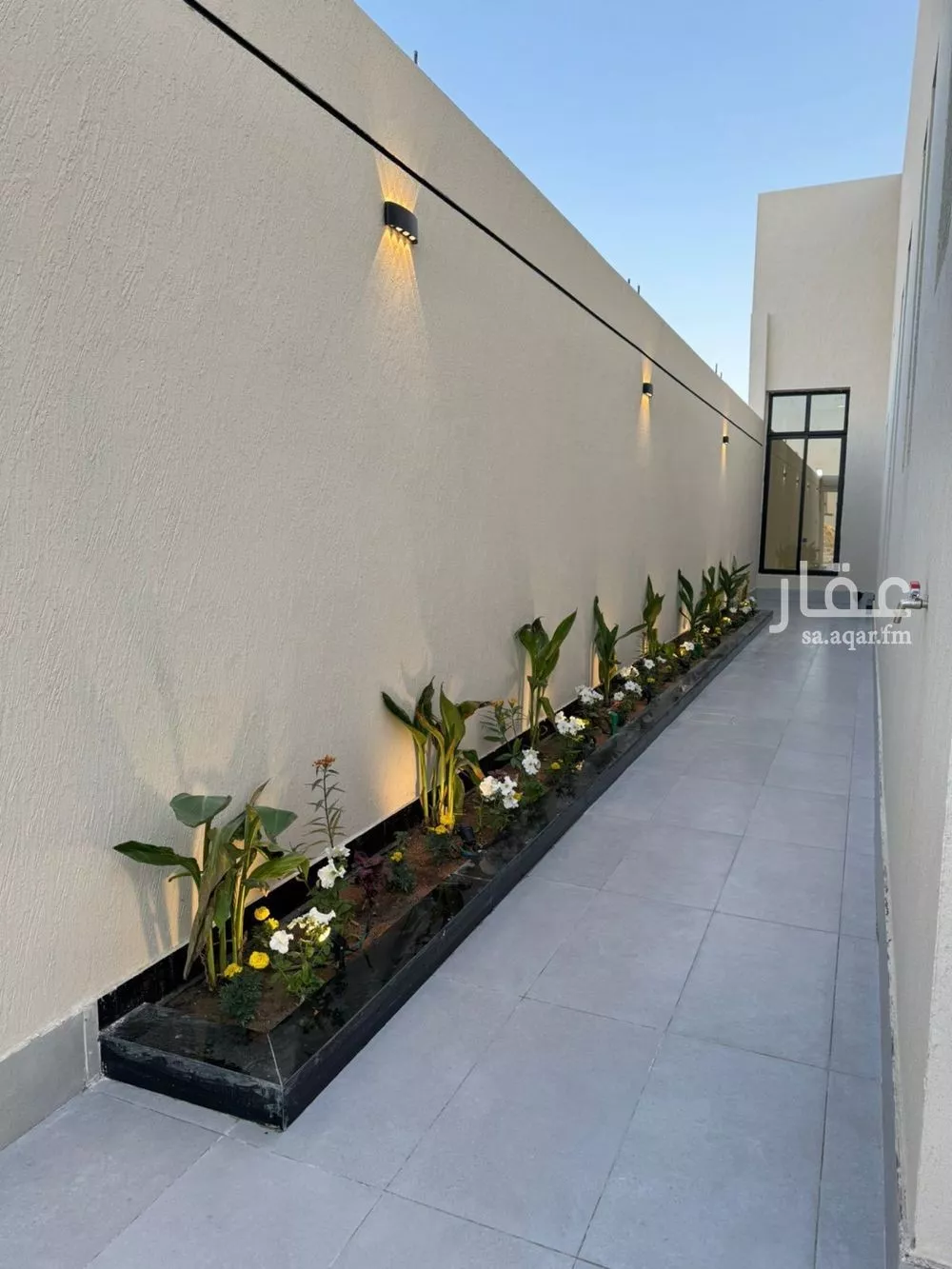 5 bedroom floor in Dahiat Namar 9