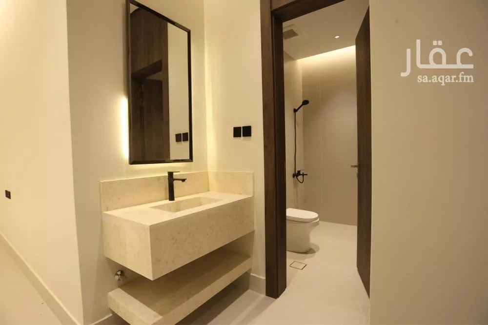 5 bedroom floor in Al Maizilah 2