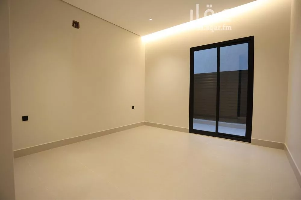 5 bedroom floor in Al Maizilah 6