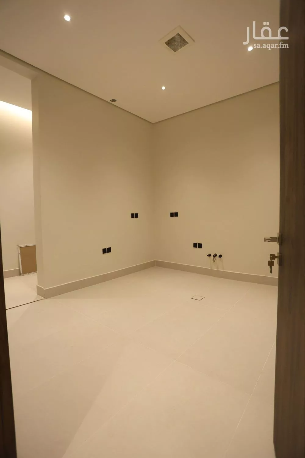 5 bedroom floor in Al Maizilah 7