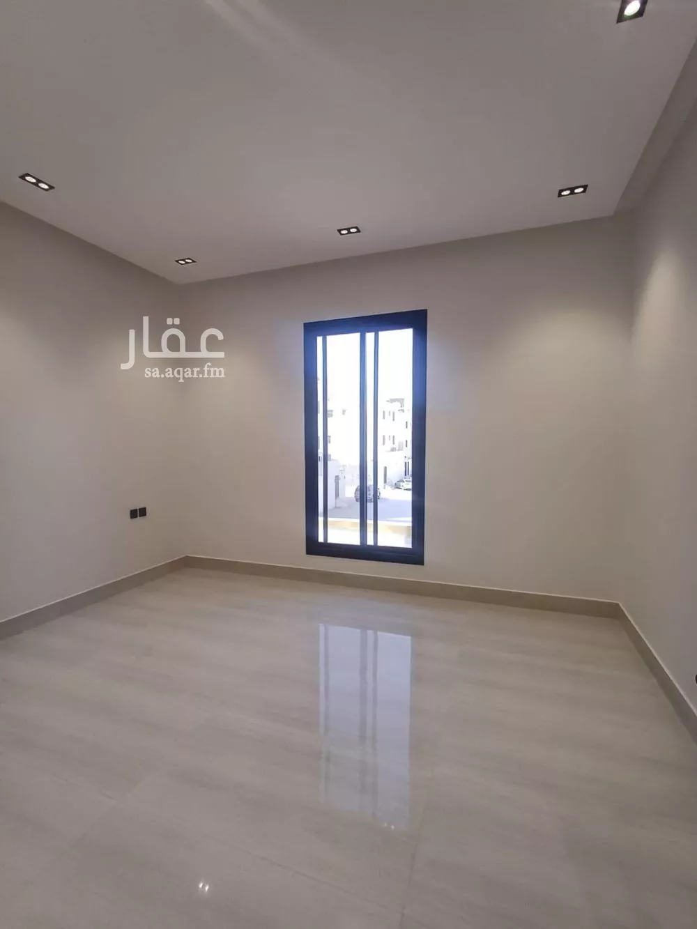 دور 6 غرف في الرمال 15