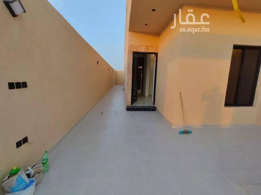 دور 3 غرف في طيبة 8