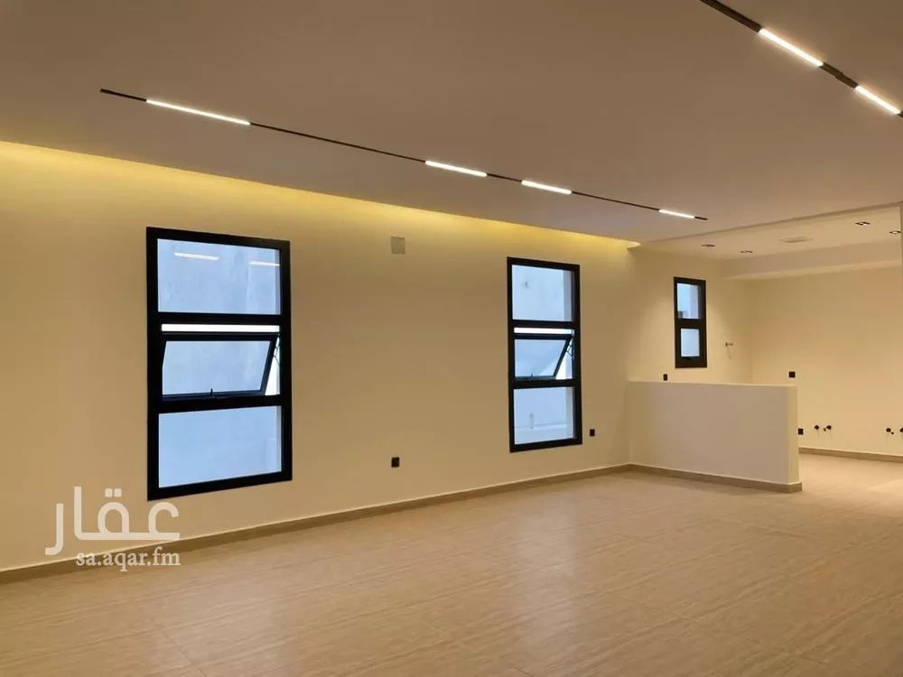 3 bedroom floor in As Suwaidi Al Gharabi 7