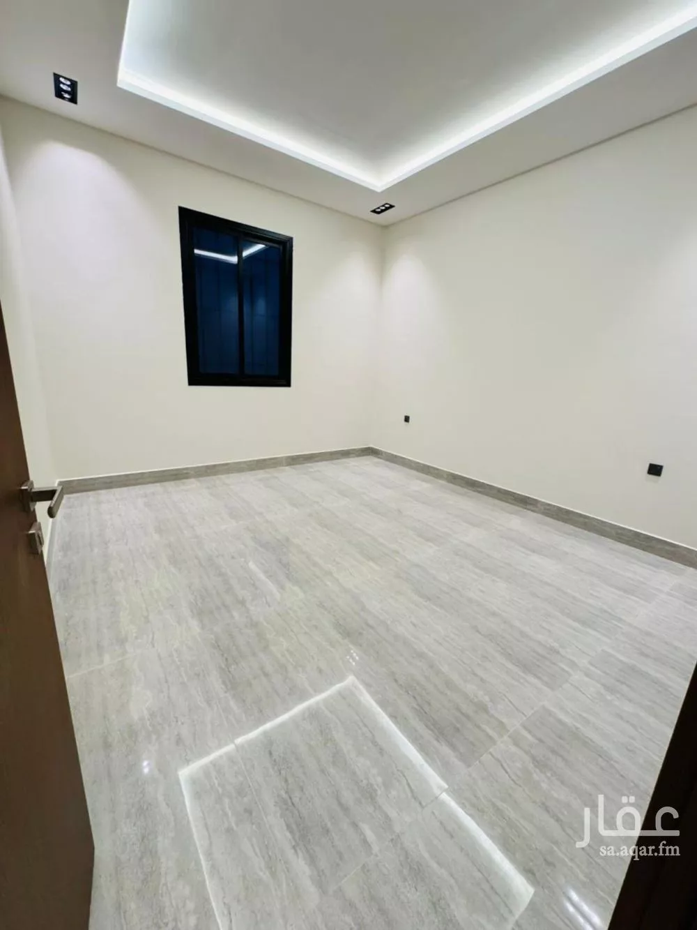4 bedroom floor in Al Rimal 10