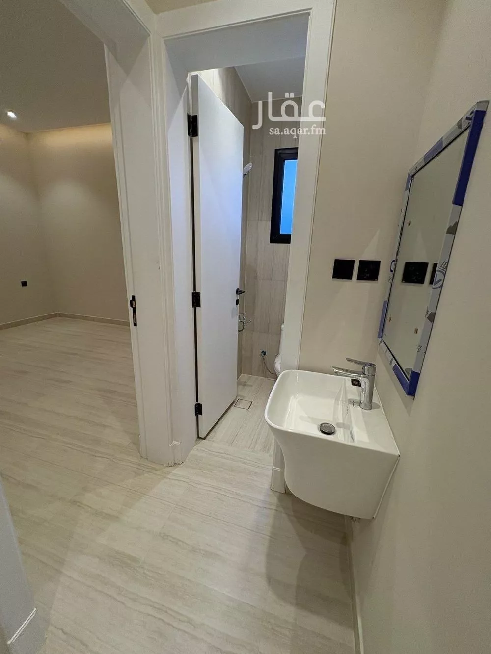 4 bedroom floor in Al Aridh 2