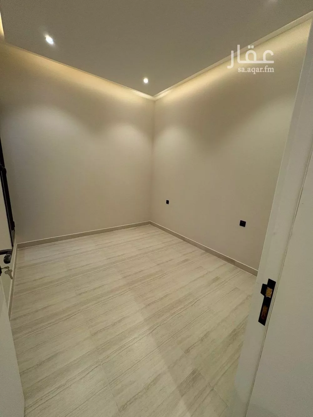 4 bedroom floor in Al Aridh 4