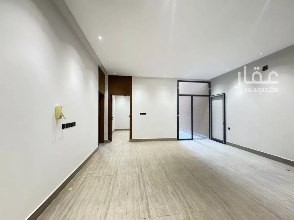 3 bedroom floor in Tuwaiq 12