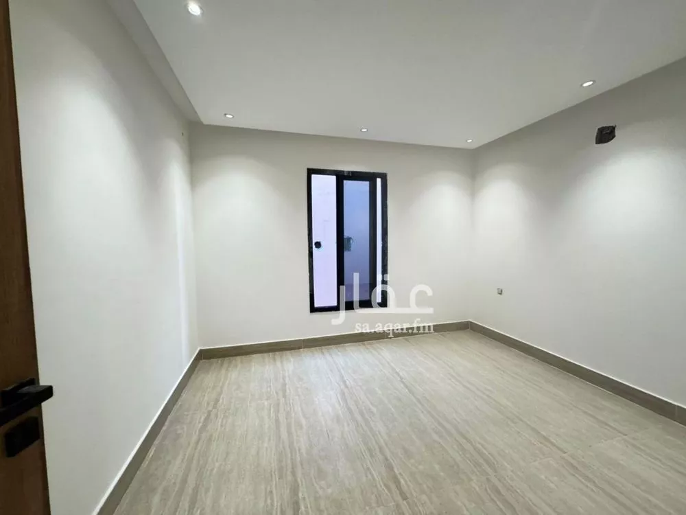 3 bedroom floor in Tuwaiq 7