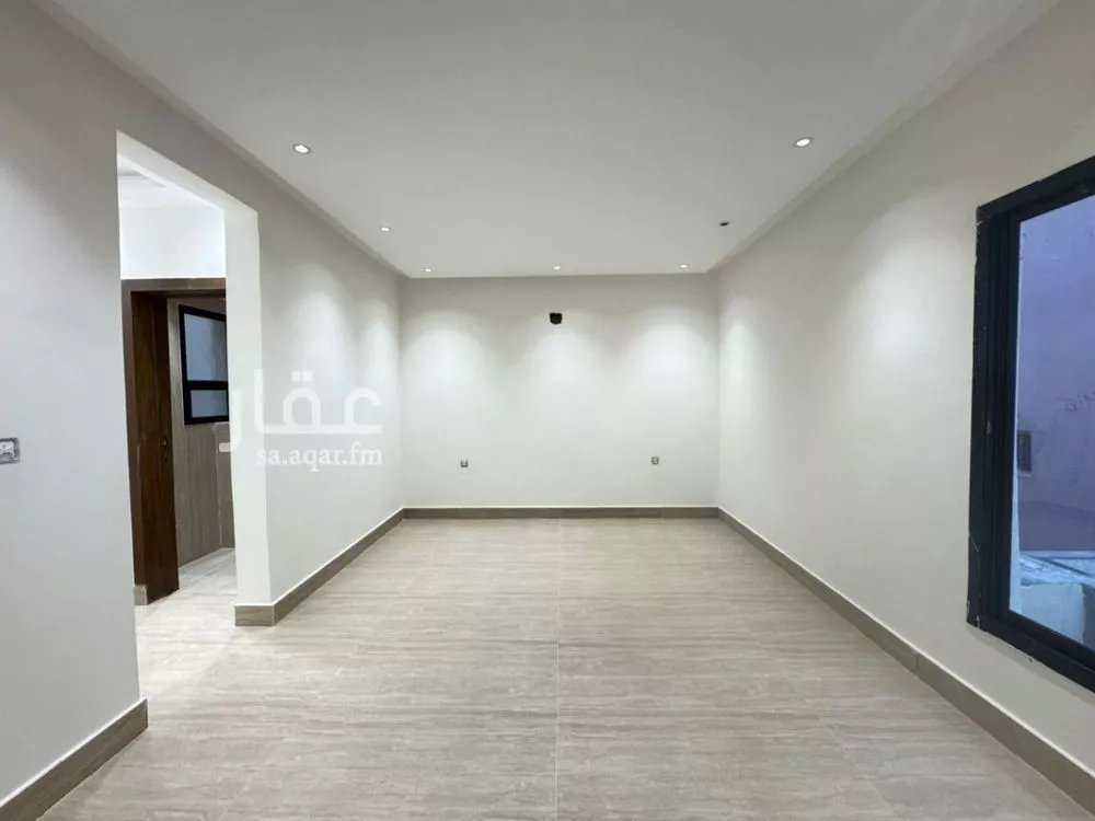 3 bedroom floor in Tuwaiq 8