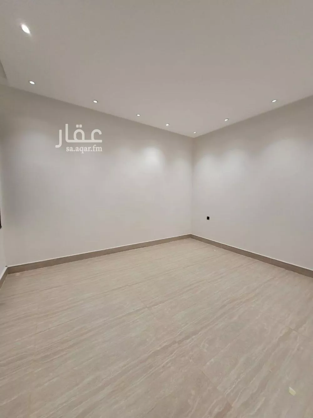 3 bedroom floor in Tuwaiq 6