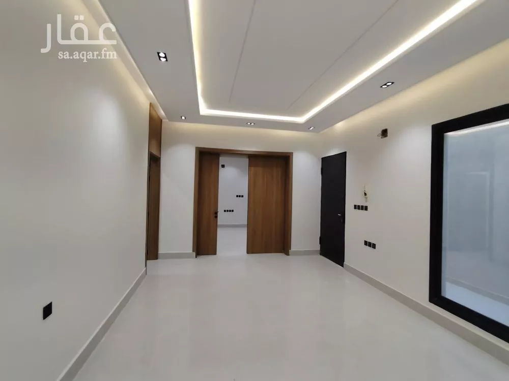 4 bedroom floor in Okaz 3