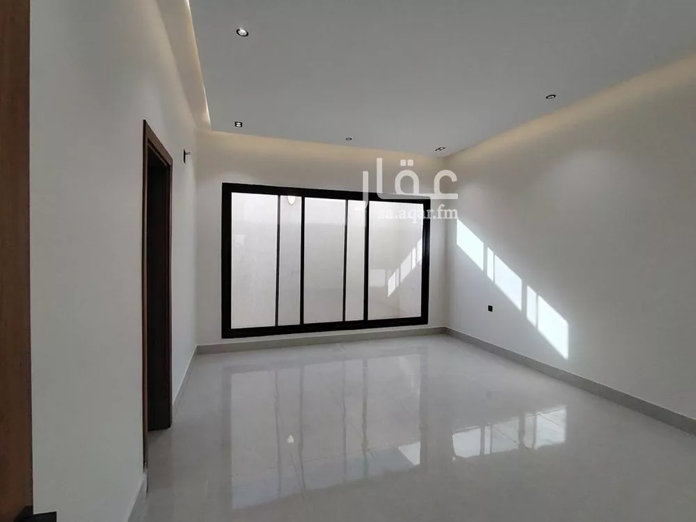 4 bedroom floor in Okaz 5