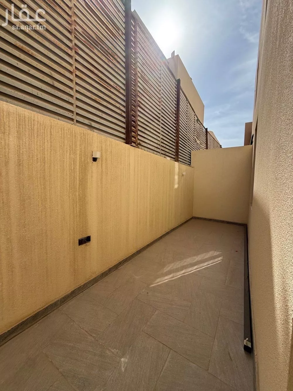 3 bedroom floor in Al Manar 15