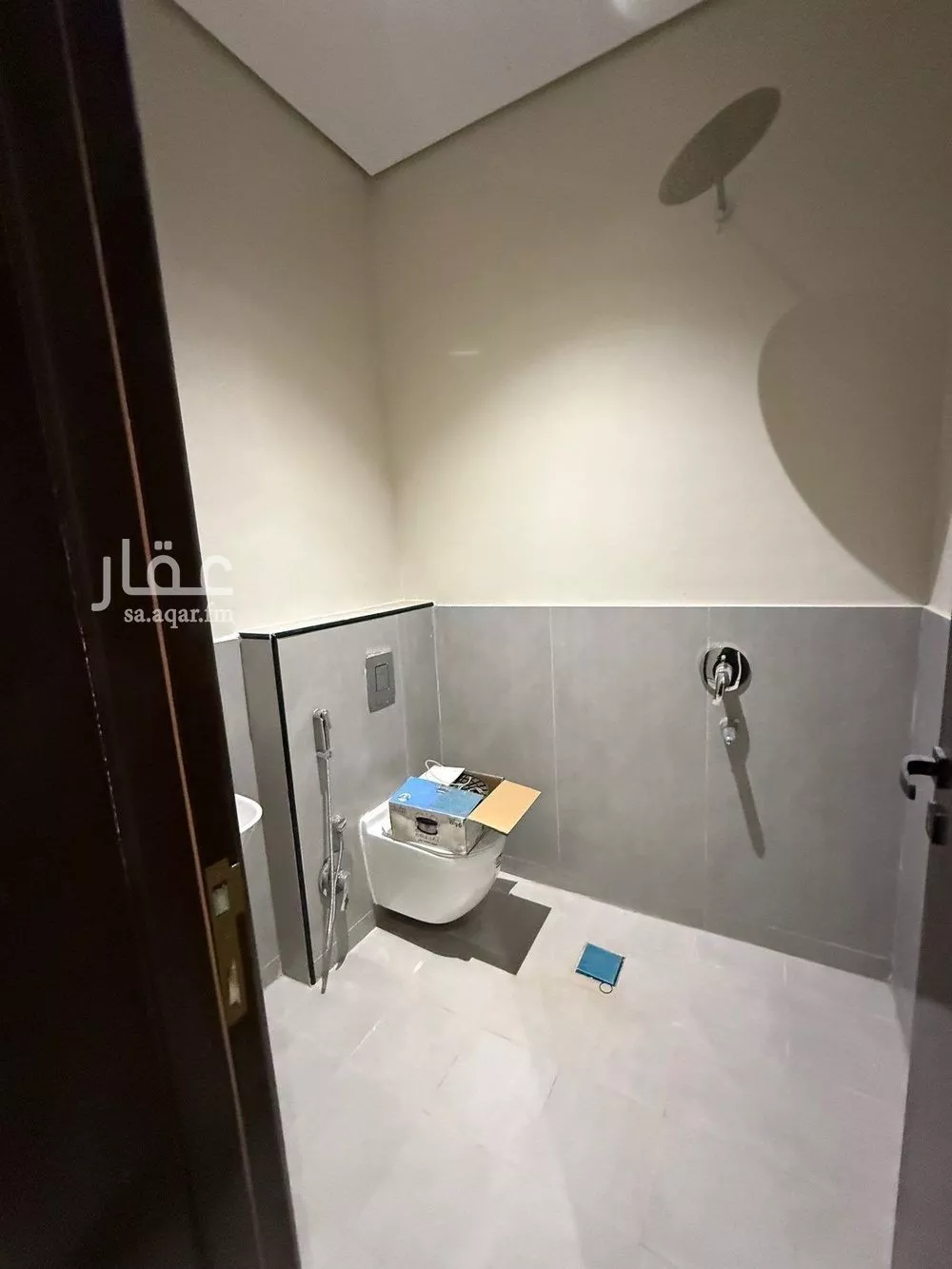 3 bedroom floor in Al Manar 6