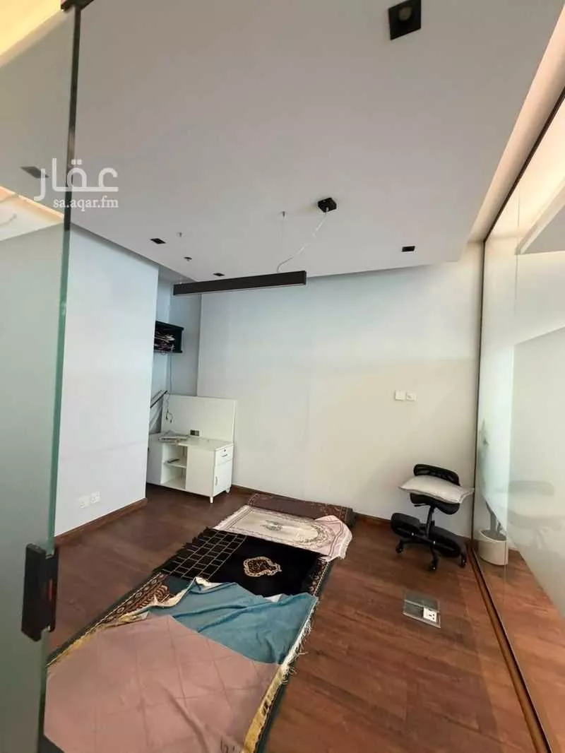 6 bedroom office in At Taawon, Riyadh 9