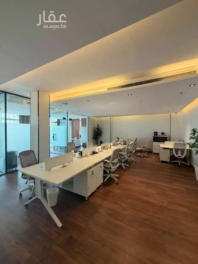 6 bedroom office in At Taawon, Riyadh 5