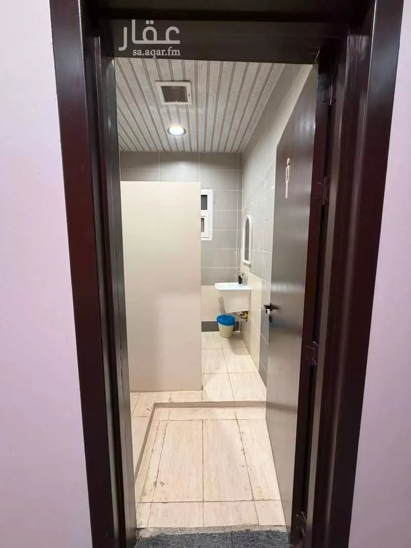 4 bedroom office in Al Narjis, Riyadh 5