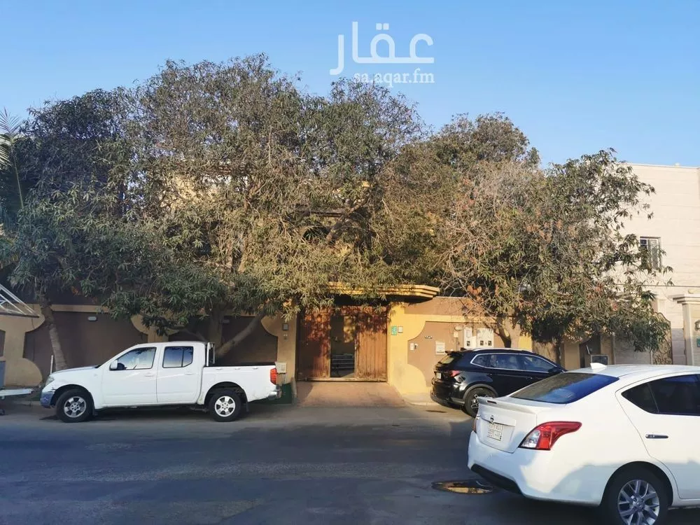 عقار 15 غرف في البساتين، جدة 18