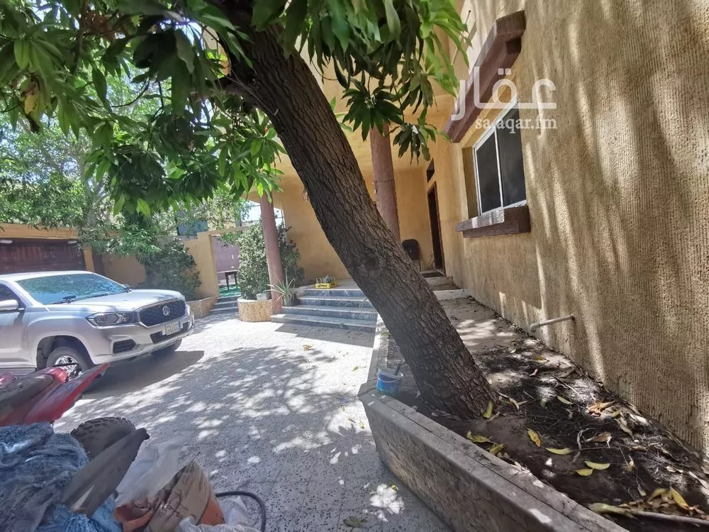 عقار 15 غرف في البساتين، جدة 11