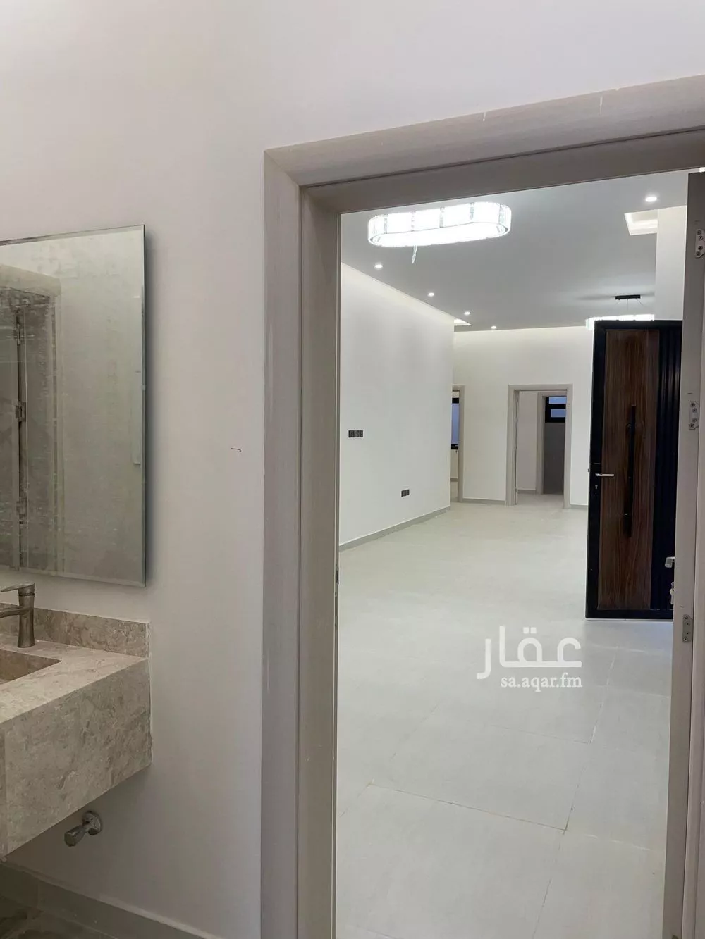 3 bedroom floor in Al Janadriyah 2