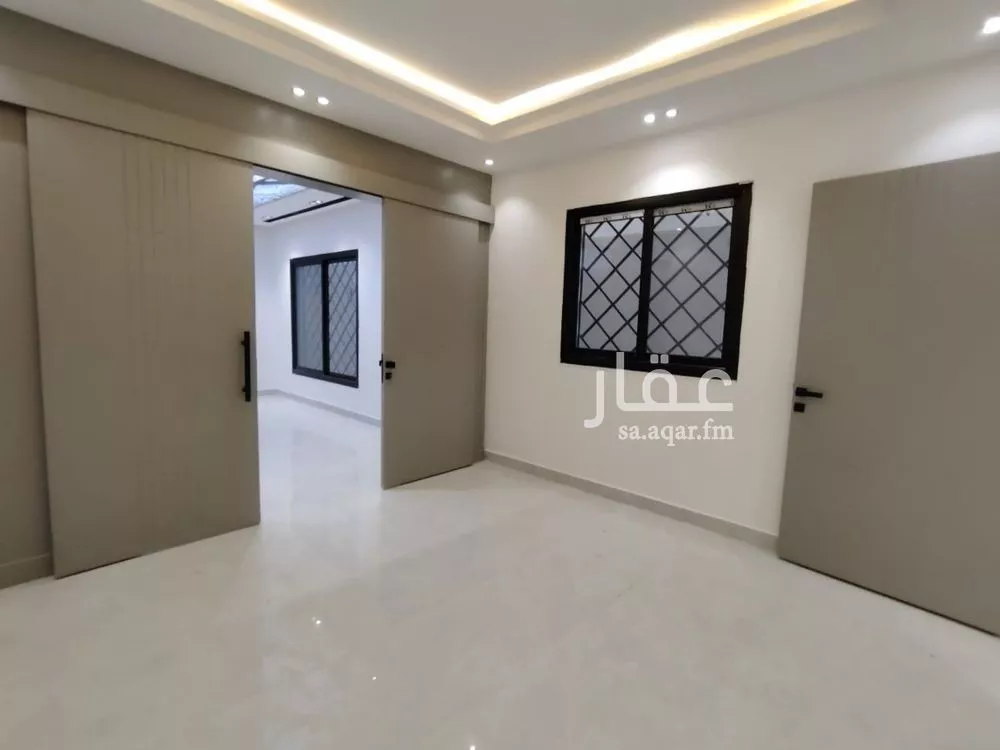 4 bedroom floor in Badr 2