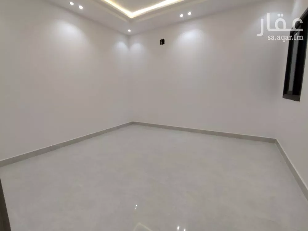 4 bedroom floor in Badr 11