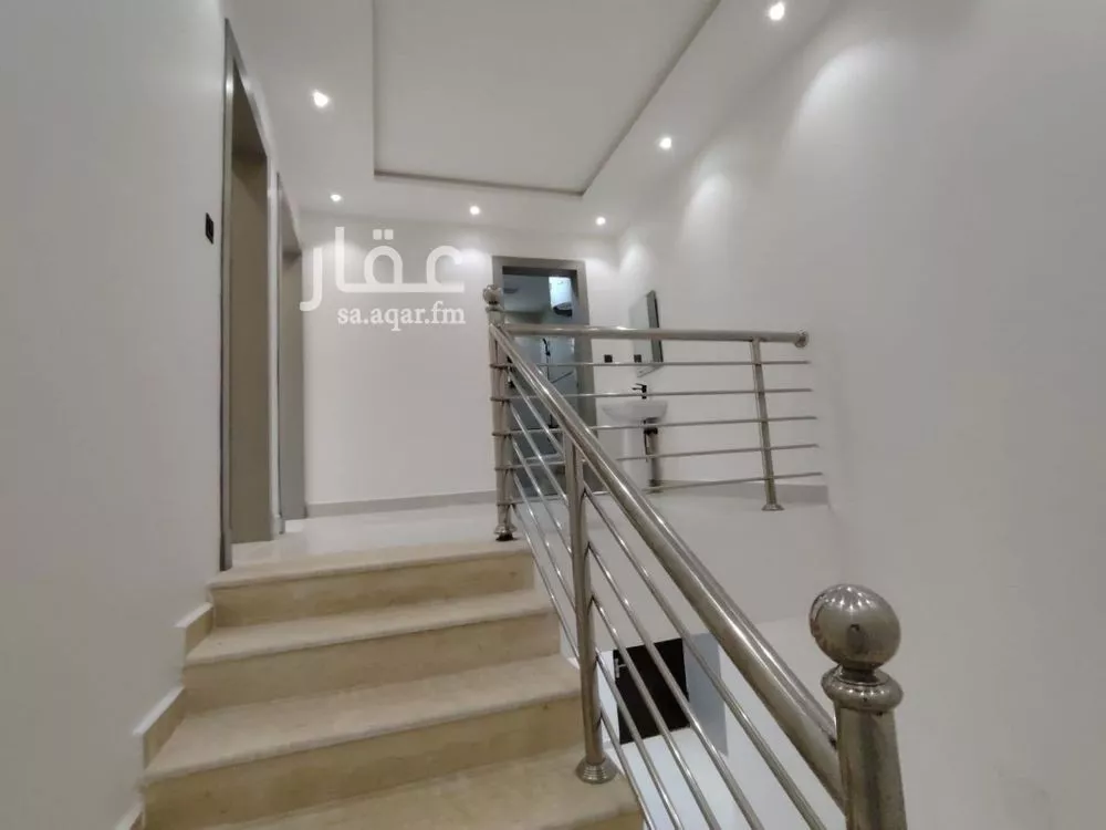4 bedroom floor in Badr 12