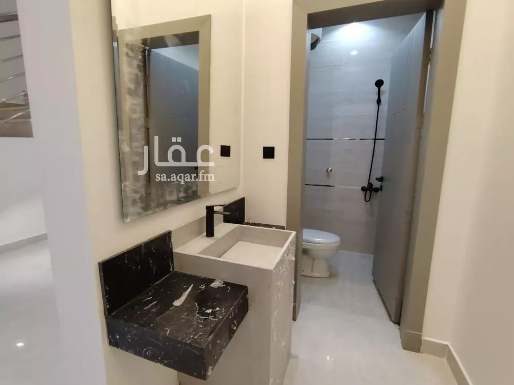 4 bedroom floor in Badr 14
