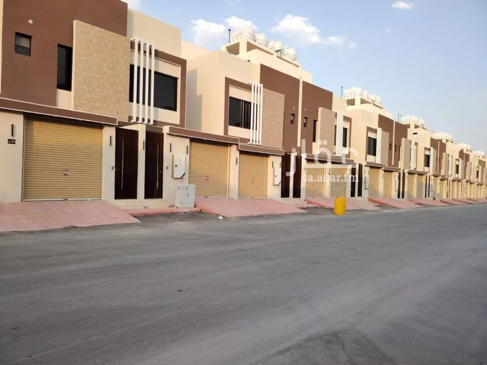 4 bedroom floor in Badr 16