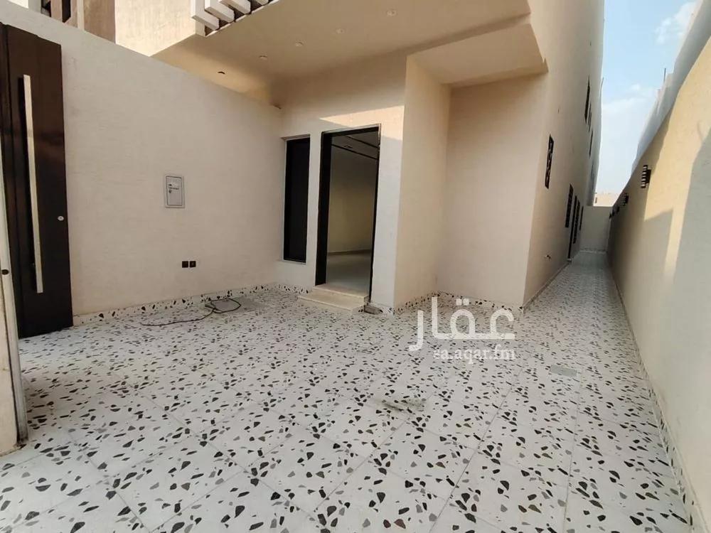 4 bedroom floor in Badr 3