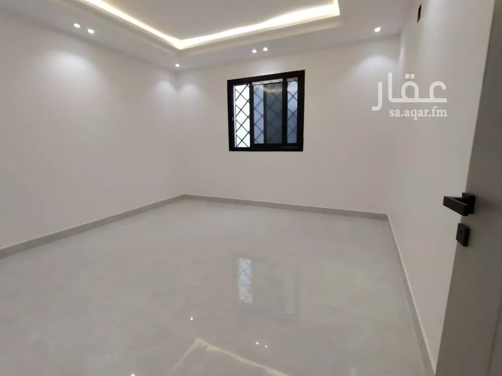 4 bedroom floor in Badr 4