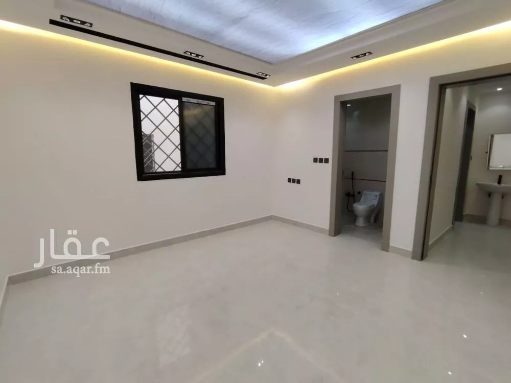 4 bedroom floor in Badr 7