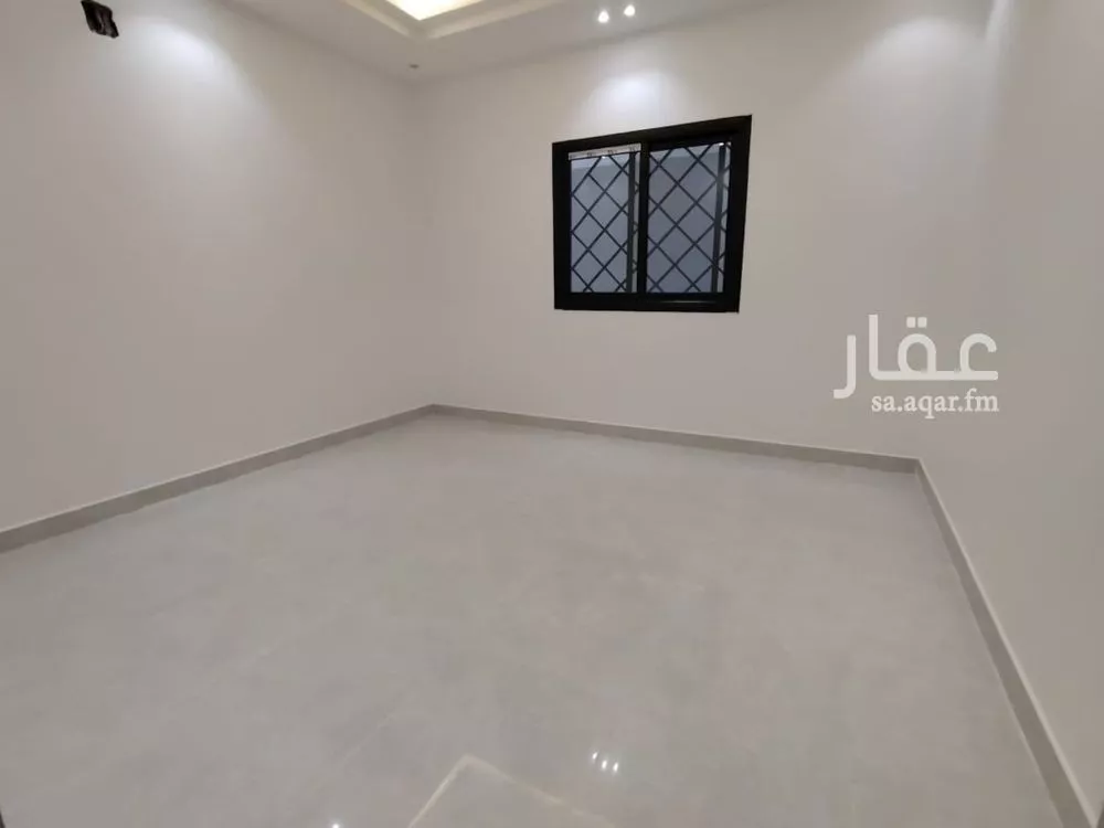 4 bedroom floor in Badr 8