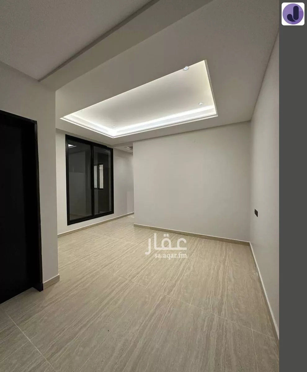 3 bedroom floor in As Suwaidi 9