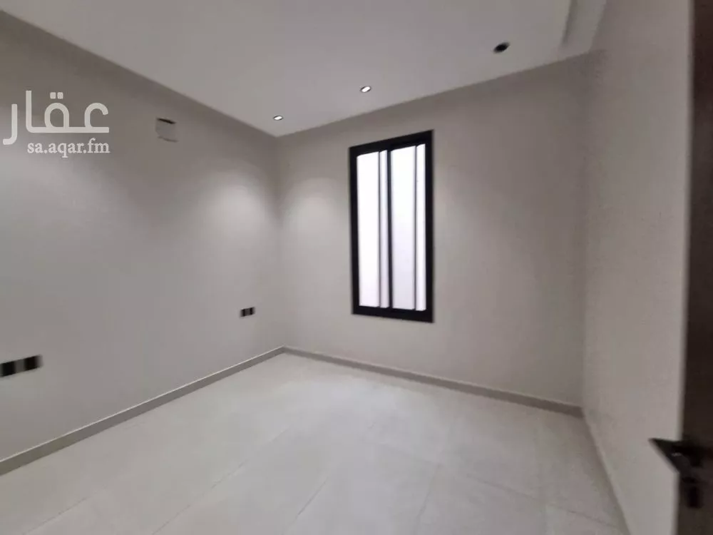 4 bedroom floor in Dhahrat Namar 6