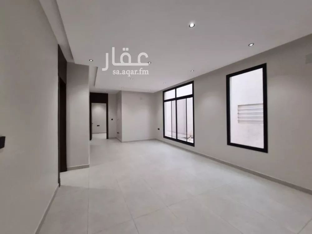 4 bedroom floor in Dhahrat Namar 8