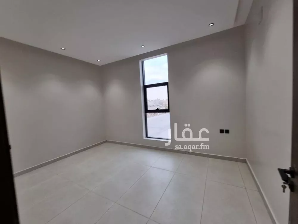 4 bedroom floor in Dhahrat Namar 9