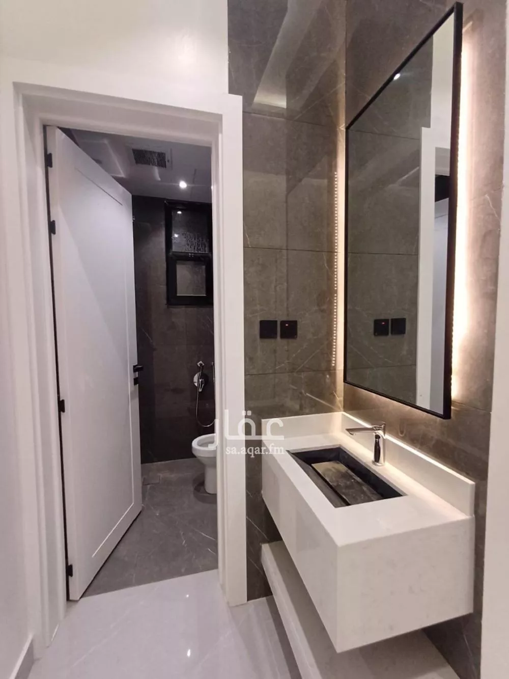 5 bedroom floor in Al Rimal 9